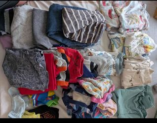 4 Organic cotton Pajamas 3t and 2 Organic cotton towels, Other clothing lot