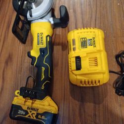 Dewalt  Saw  God Condition 