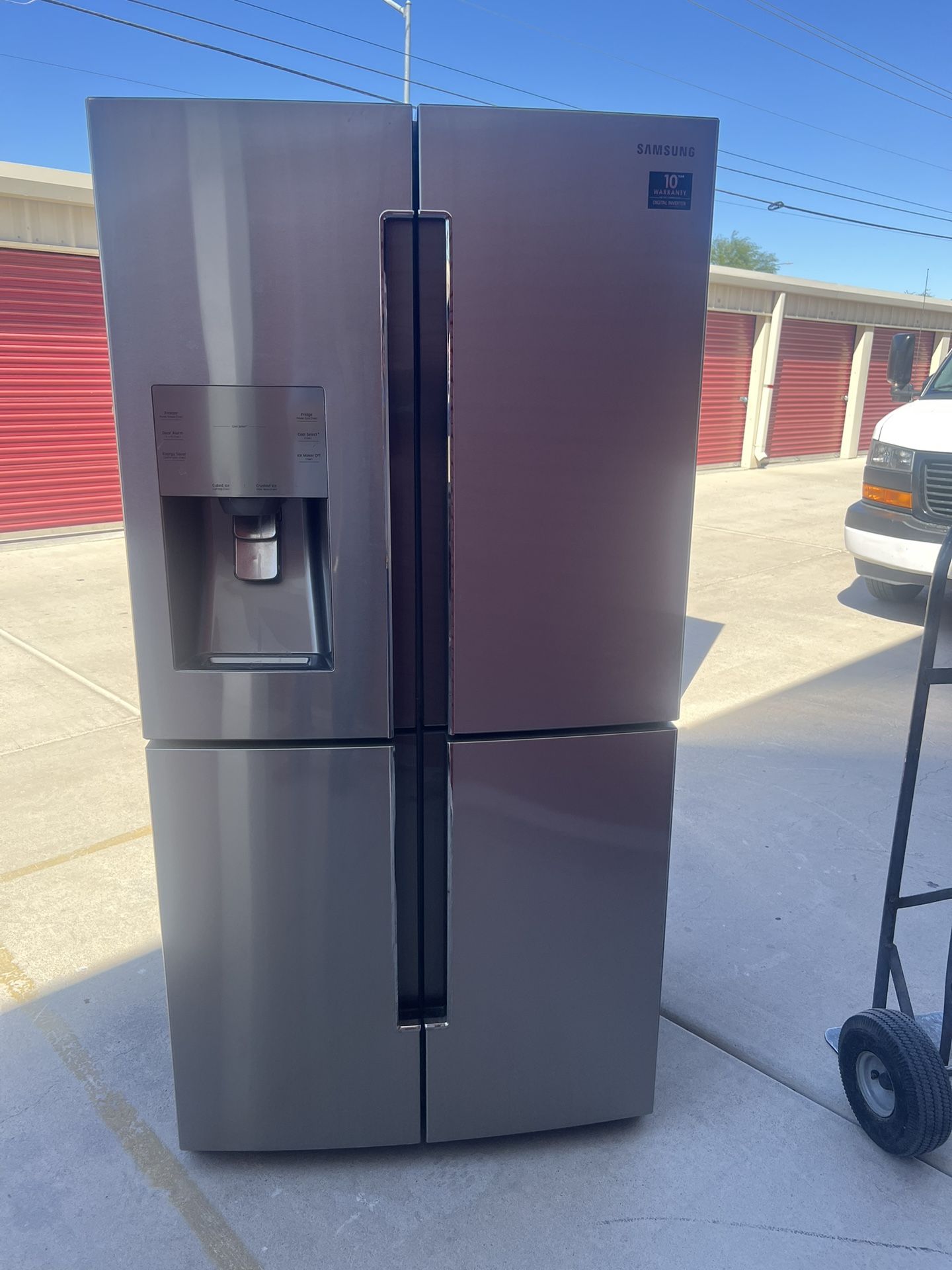 SAMSUNG REFRIGERATOR