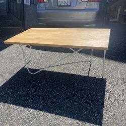 Modern’esq Coffee Table 