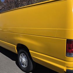 2007 Ford Econline Van