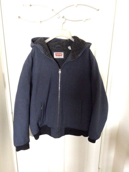 LEVI'S fleece jacket - $50 (fremont)