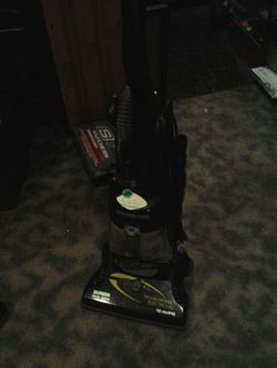 Eureka bagless vacuum