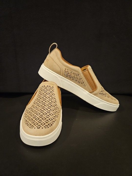 Vionic Shoes Womens 8 Kimmie Perf Slip On Loafer Sneaker Brown Leather Casual