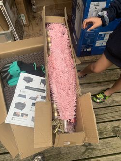 New!  Small Pink Xmas Tree