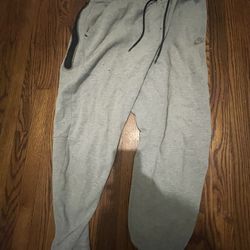 Nike Tech Fleece Grey Pants Size Medium