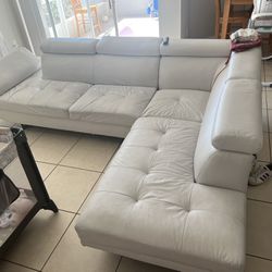 Sectional/Ottoman/Chairs