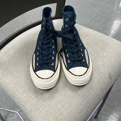 converse- unisex 9