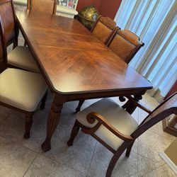 Dining Room Table-6 Chairs
