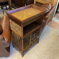 Wine rack with separating server top