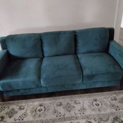 Selling 2 Couches Sofa