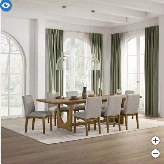 New In Box Thomasville Dining Table, Expandable