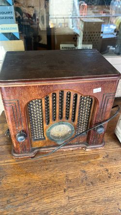 Vintage radio