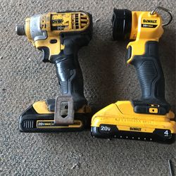 DeWalt 20v &20v Max Impact Driver & Work light 
