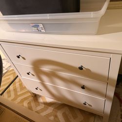 PENDING PICKUP Hemnes 3 drawer dresser - white