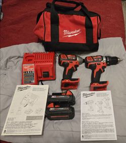 Milwaukee 18V Drill Set