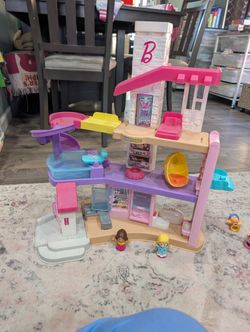 Little People Barbie Dream House