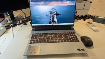 Laptop Dell  G15 5515 (Ryzen Edition)