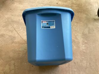 Sterilite Blue 18 Gallons Storage Box.5 Sterilite Blue 18 Gallons Storage Box.