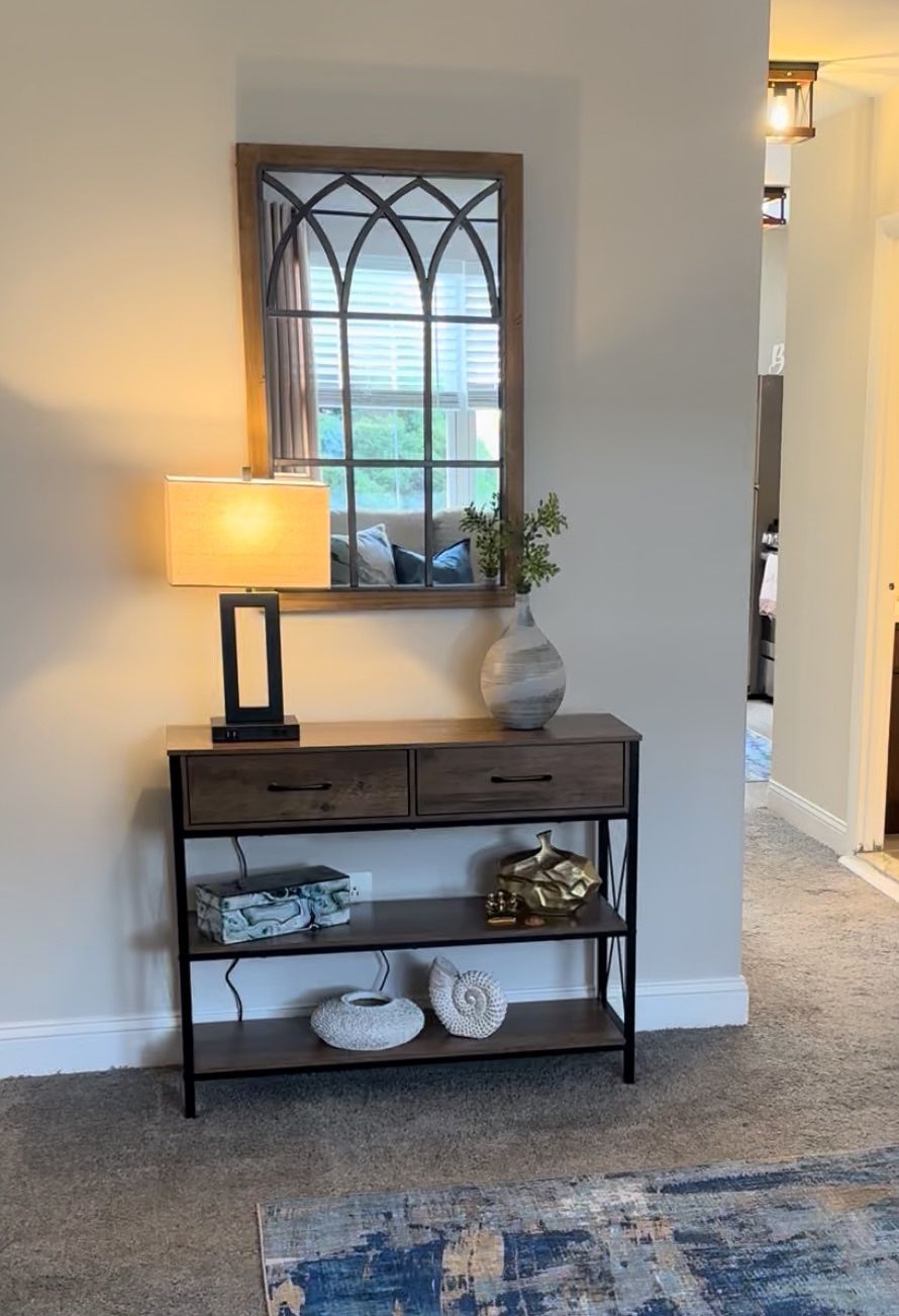 Table w/ Mirror