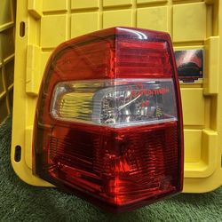 2007 To 2015 Ford Expedition Left Driver LH Side Tail Light 
