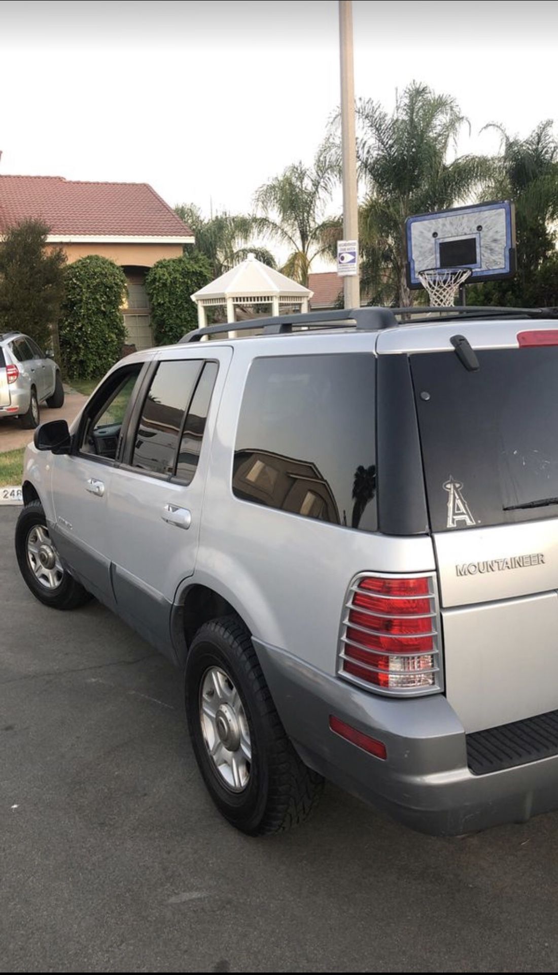 2002 Mercury Mountaineer