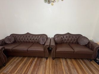 Beautiful 3-Piece Sofa set