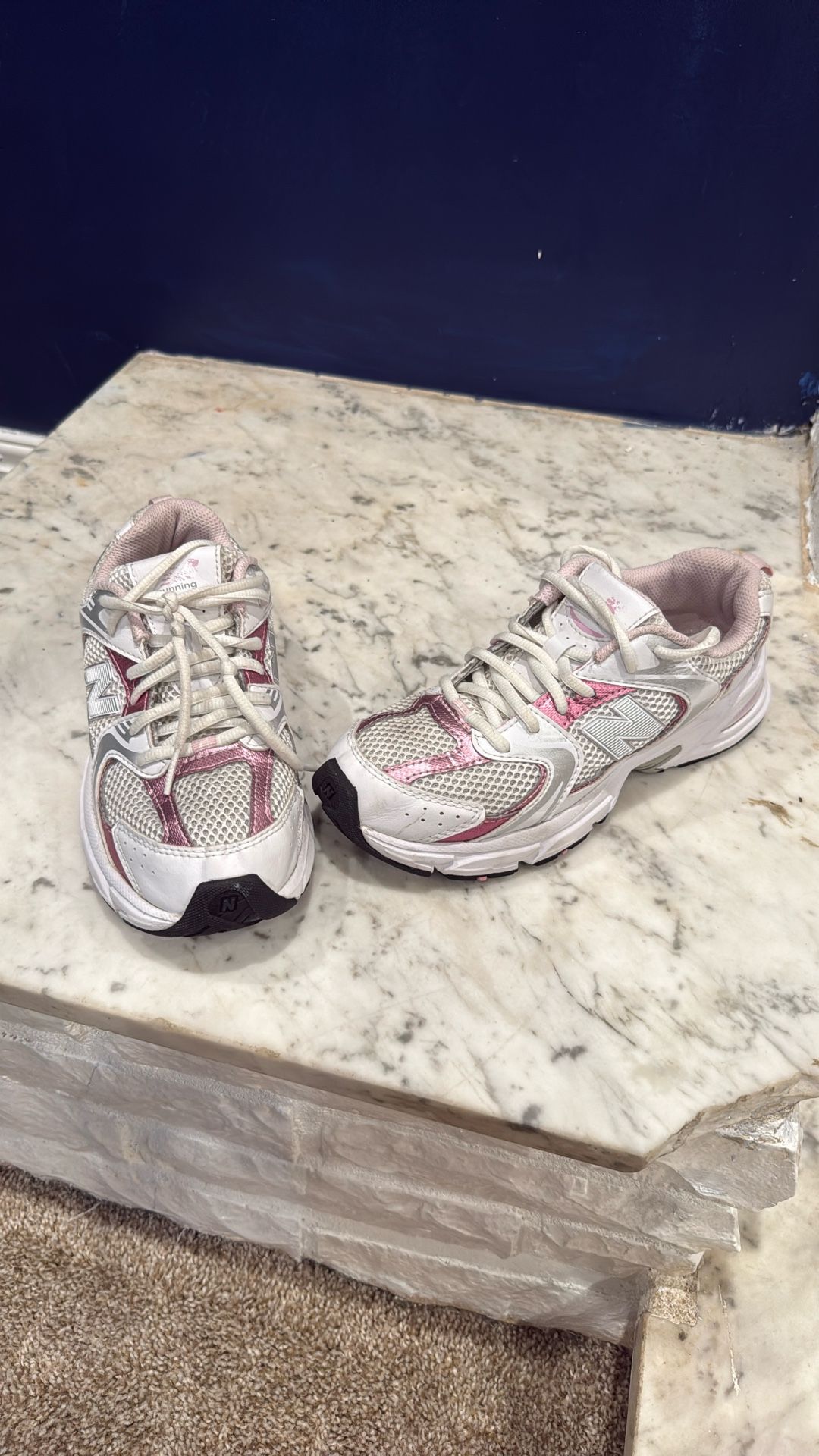New Balance Kids Size 4 Sneakers