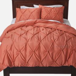 Coral Duvet Cover With Matching Shams