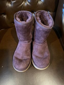 Purple UGG boots SZ 6 women’s