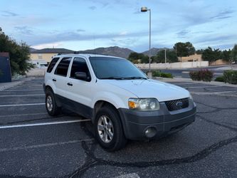 2005 Ford Escape XLT