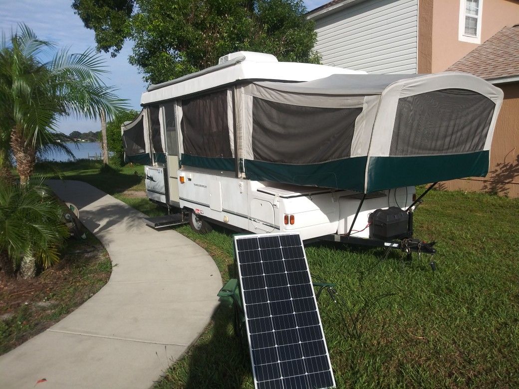 Pop-up Camper (Coleman Niagara Elite)