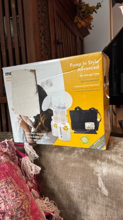 Pumping Style Medela Breast Pump 
