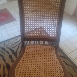 Old Fashion Antique Rocking Chair
