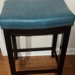 Blue/turqoise Wooden Stools. OBO