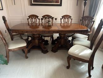 Dining table of 8