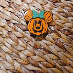 Badge Reel