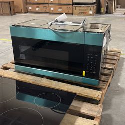 Frigidaire 1.7 Cu Ft Over The Range Microwave 