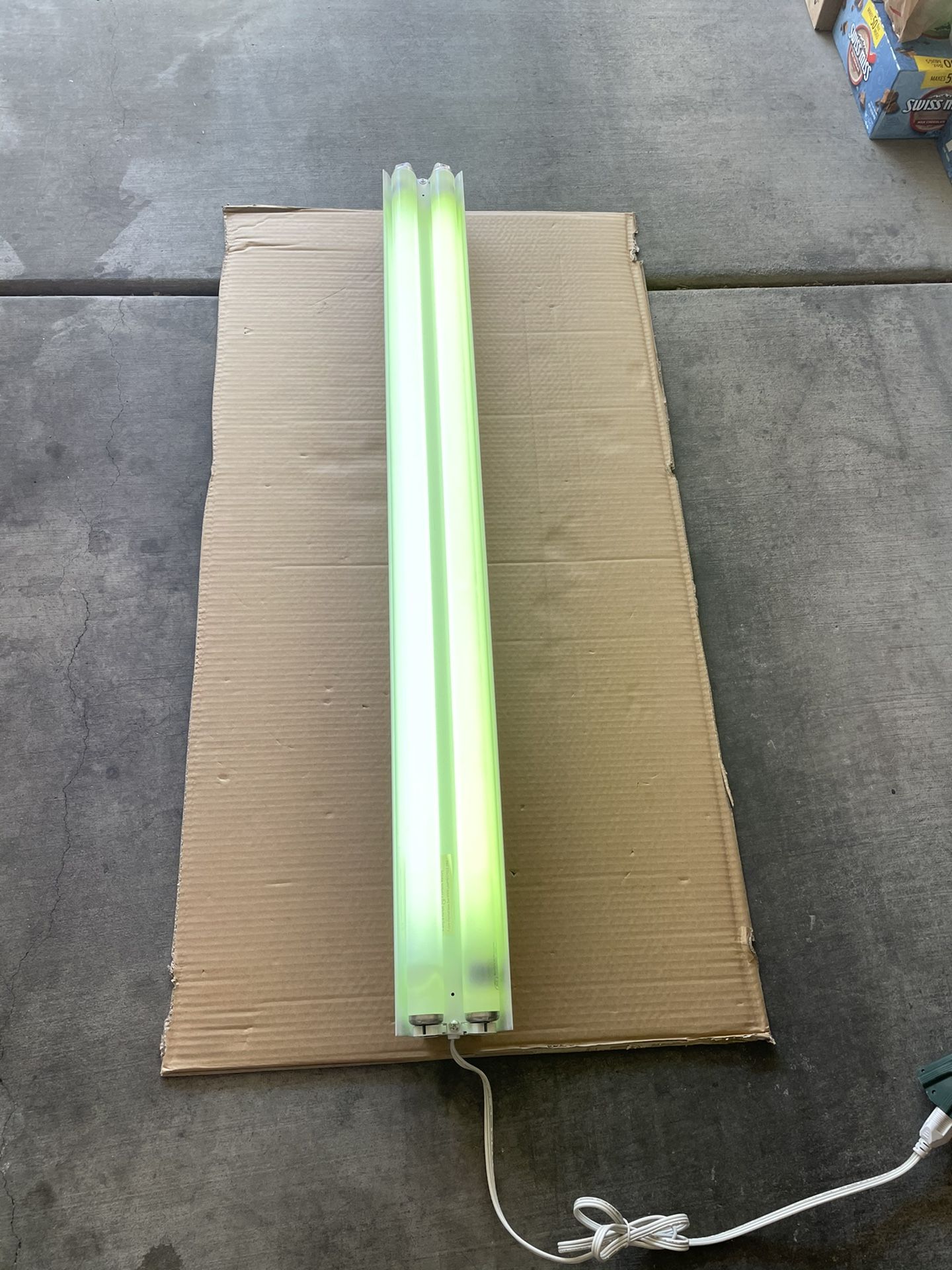 fluorescent light