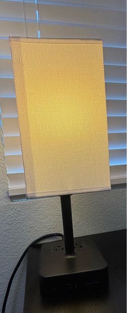 Alimentata Table Lamp with USB-C and AC Outlets with Smart Light bulb