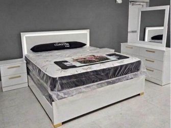 New 4pc bedroom set in box buy now pay later $39 down no credit needed