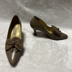 Enzo Angiolini brown pointed toe suede bow detail pumps heels size 7