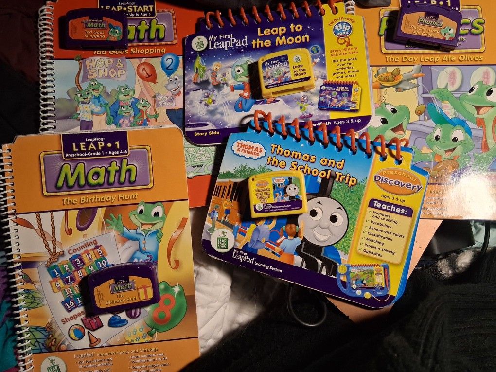 8 Leap Frog Books With Cartridges 