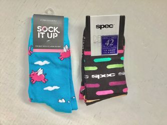 2 NEW Pairs Women’s Socks If Pigs Could Fly + Spec Sock Club Design
