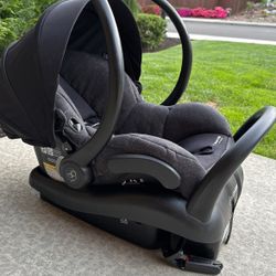 Maxi Cosi Car seat (Mico max 30) 