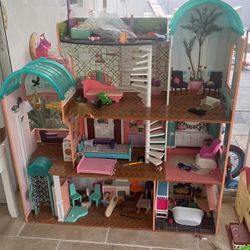 kidcraft doll house - 4ft tall