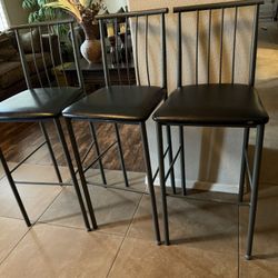 3 Stools 