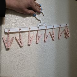 8 Clips Hanger Portable Multifunctional Windproof Clothes Socks Underwear Rack