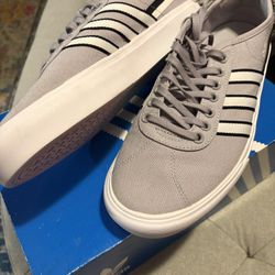 Adidas Shoes Size 10 