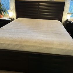 Cal King Bed With Drawers
